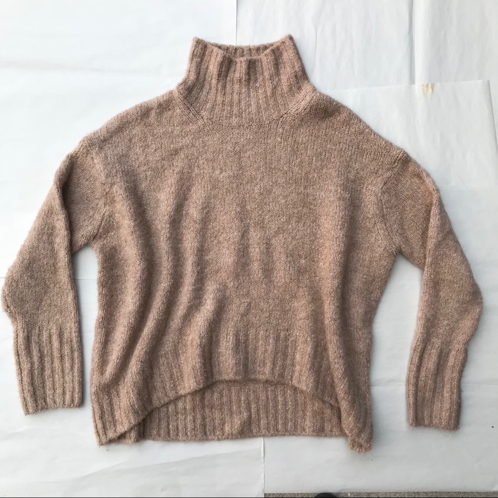 Oversized tan turtle neck sweater